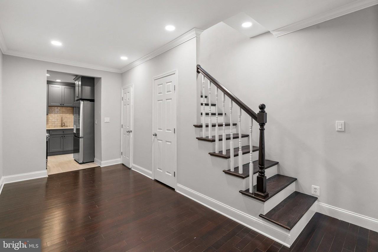 1257 35th St Nw - Photo 5 of 21