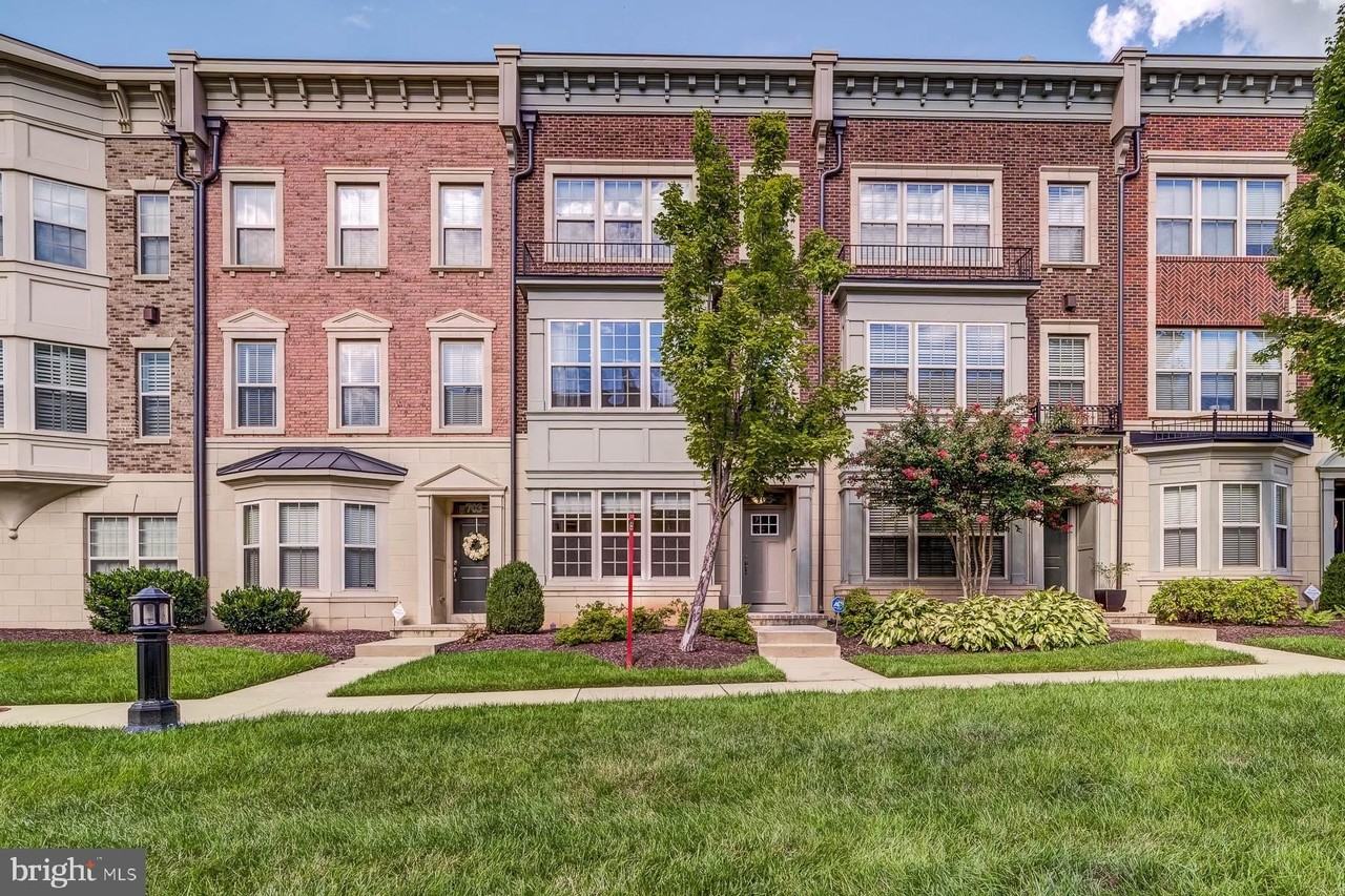 705 River Mist Dr - Photo 2 of 50