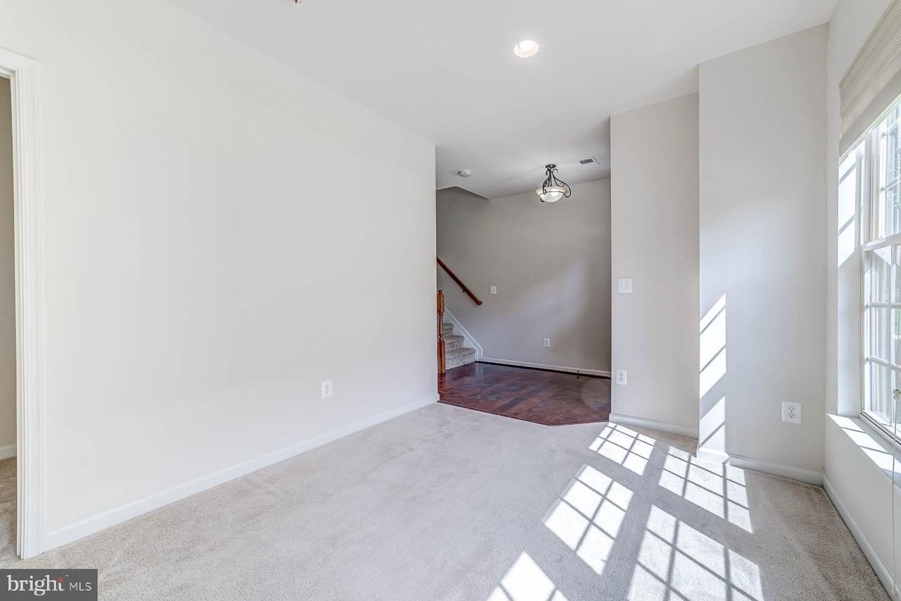 705 River Mist Dr - Photo 7 of 50