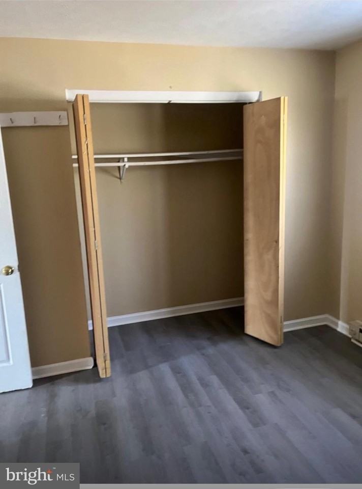 General Warren Ave - Photo 4 of 11