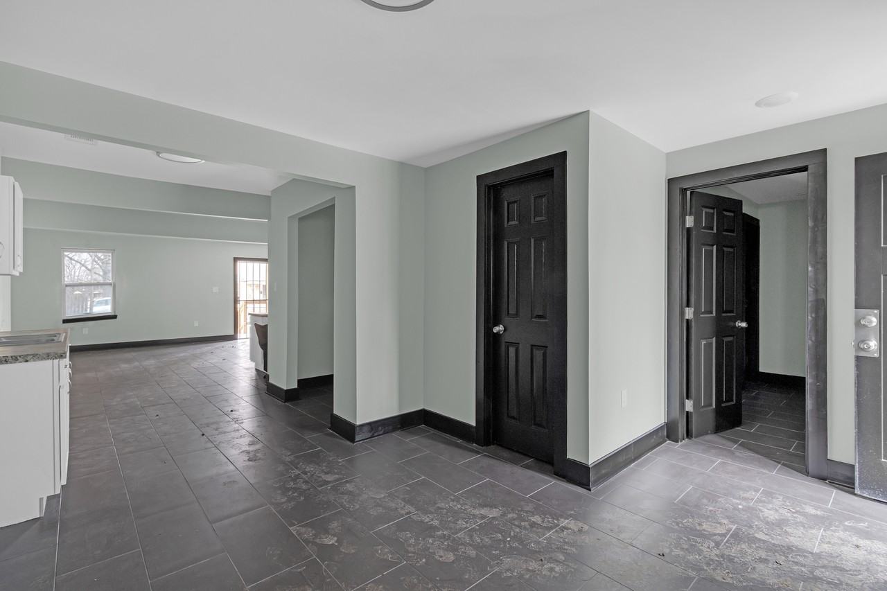 2496 Malone Ave #1 - Photo 4 of 14