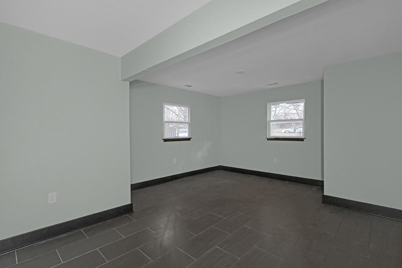 2496 Malone Ave #1 - Photo 5 of 14