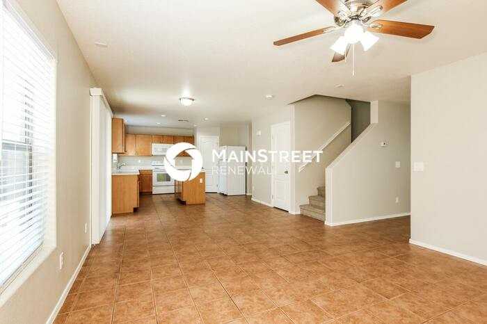 6321 W Valencia Dr - Photo 6 of 18