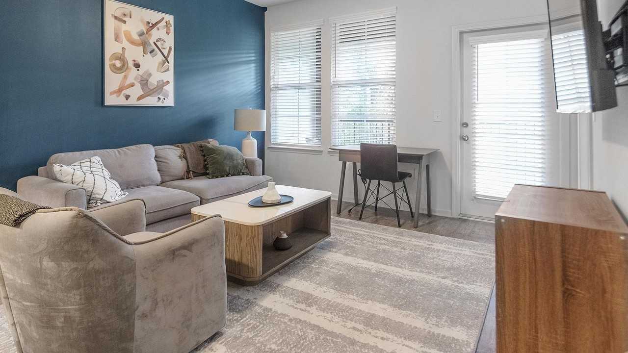 599 Tapestry Lp - Photo 2 of 47