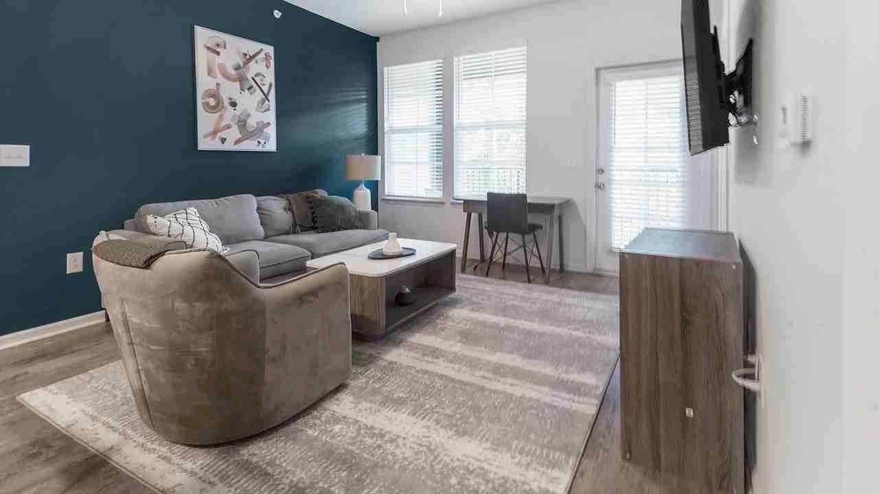 599 Tapestry Lp - Photo 3 of 47