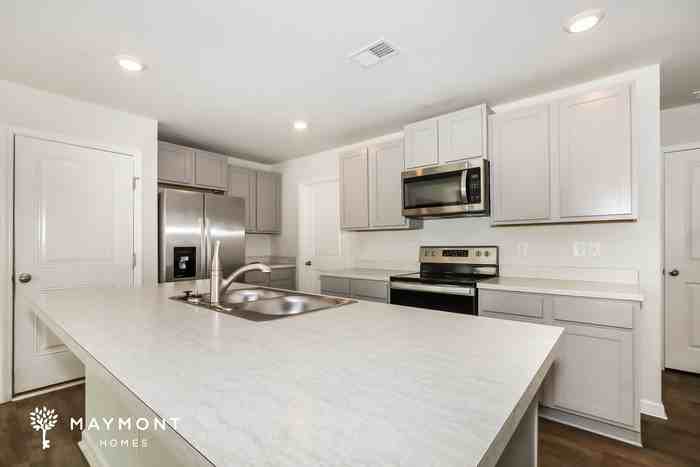 523 Sugar Pine Dr - Photo 7 of 16