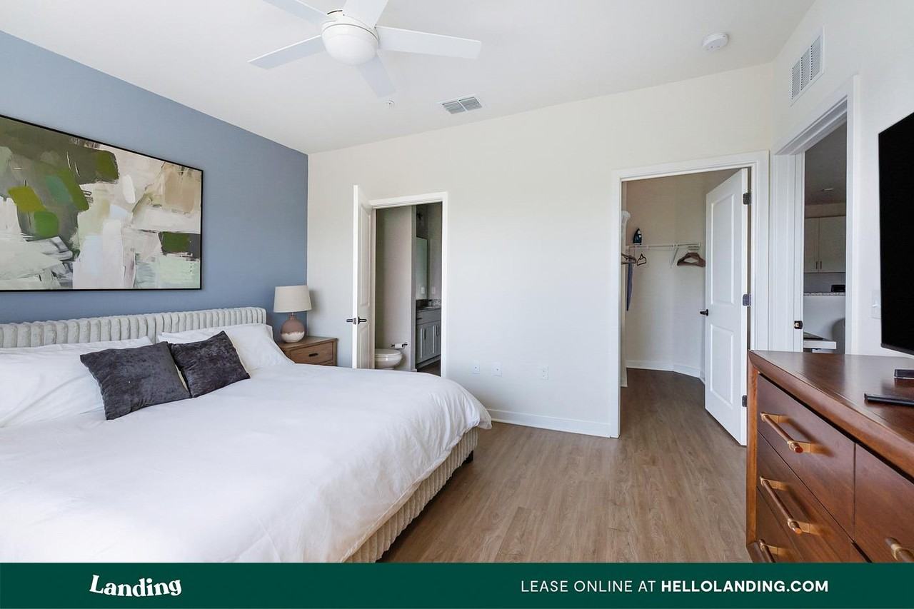 1906 Griffin Rd - Photo 4 of 50