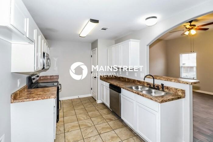10208 Sterling Ridge Dr - Photo 7 of 17