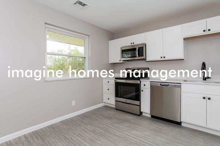 11811 Van Cleve Ave - Photo 6 of 20