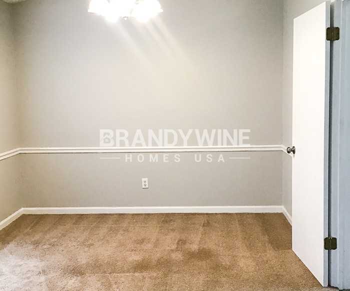 5900 Homestead Cir - Photo 5 of 22