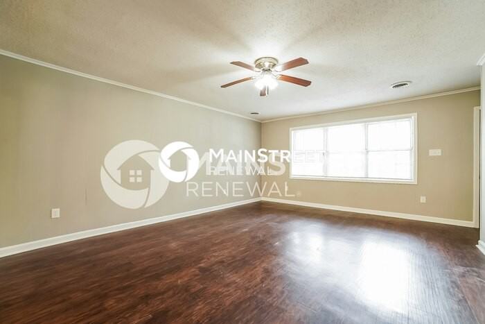 8347 Bridgewood Dr - Photo 3 of 16