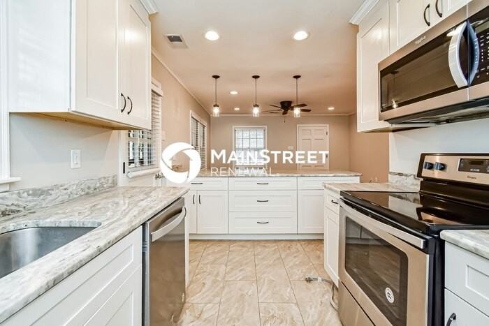 1619 Ivy Rd - Photo 7 of 16