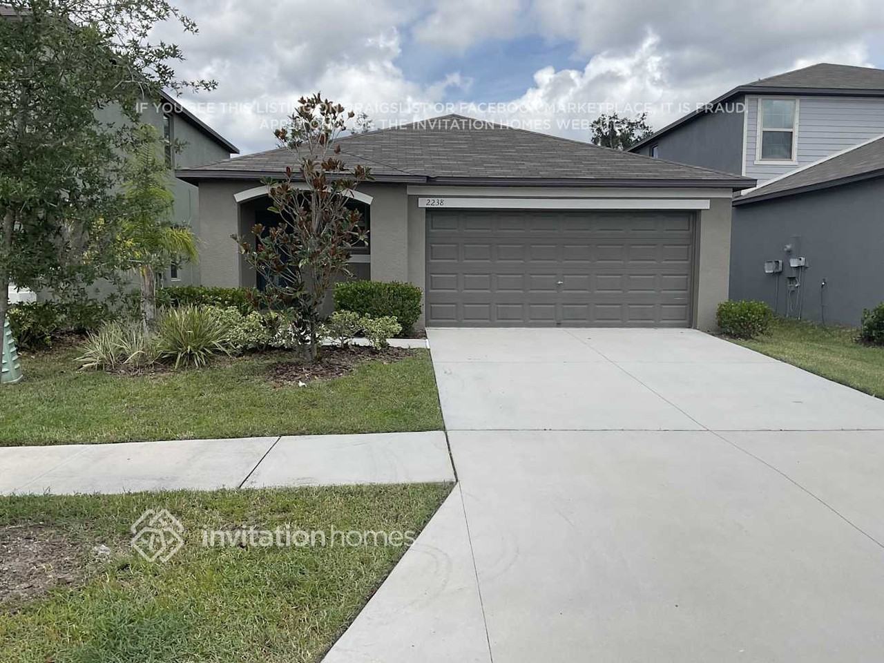 2238 Jungle Dr - Photo 3 of 16