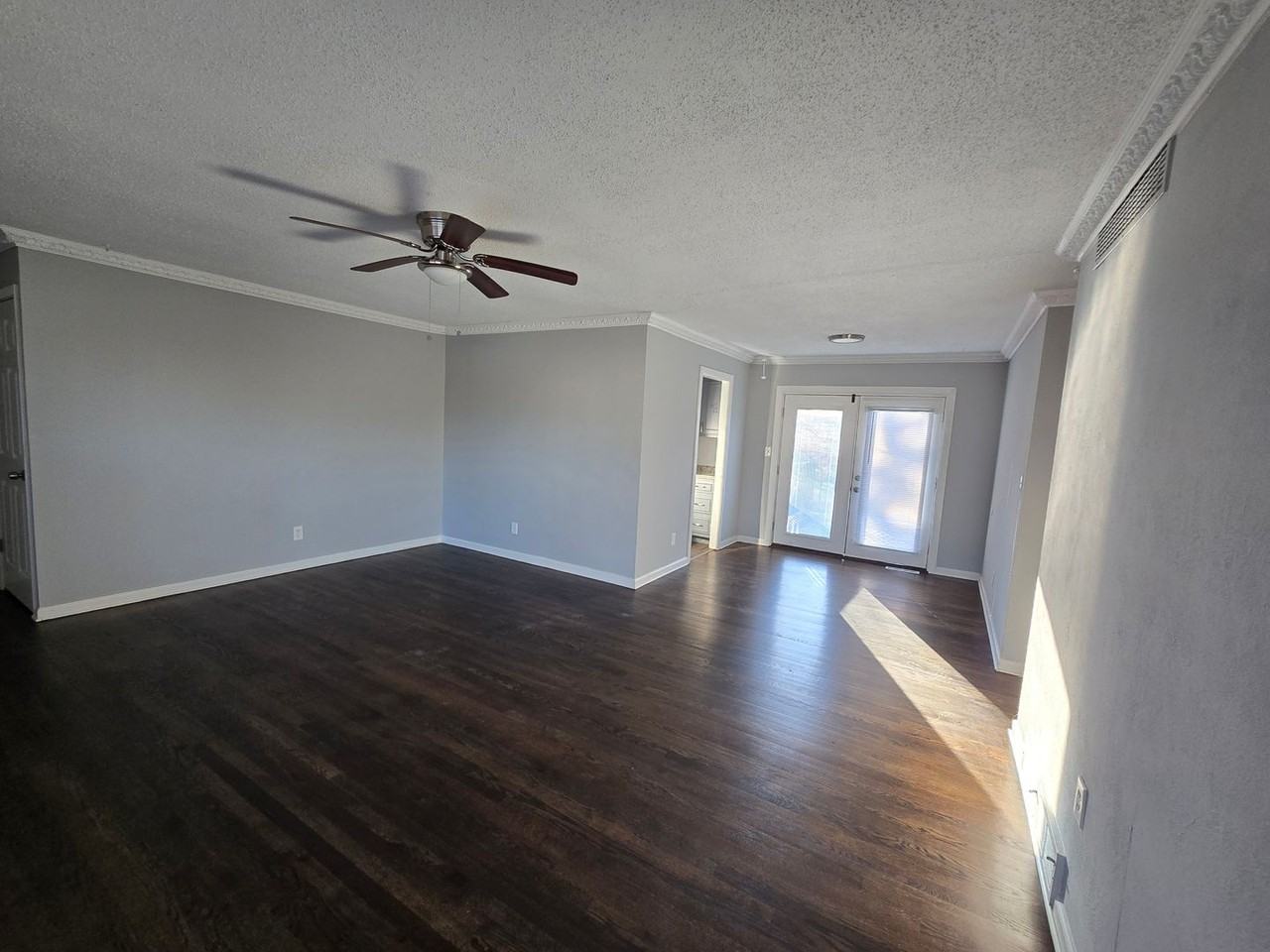 13100 Sycamore Ave - Photo 3 of 19