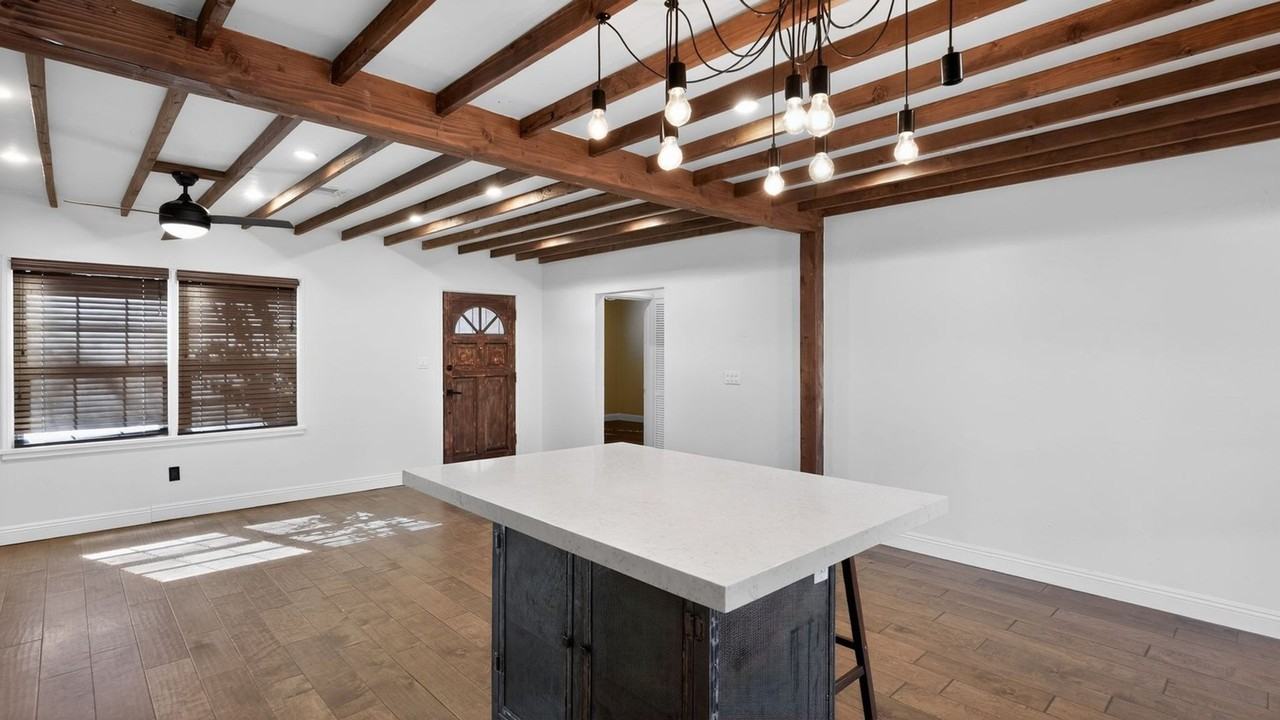 506 W Coolidge St - Photo 5 of 32