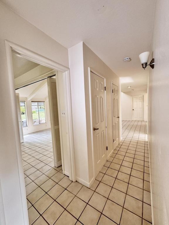 251 Karen Way - Photo 7 of 23