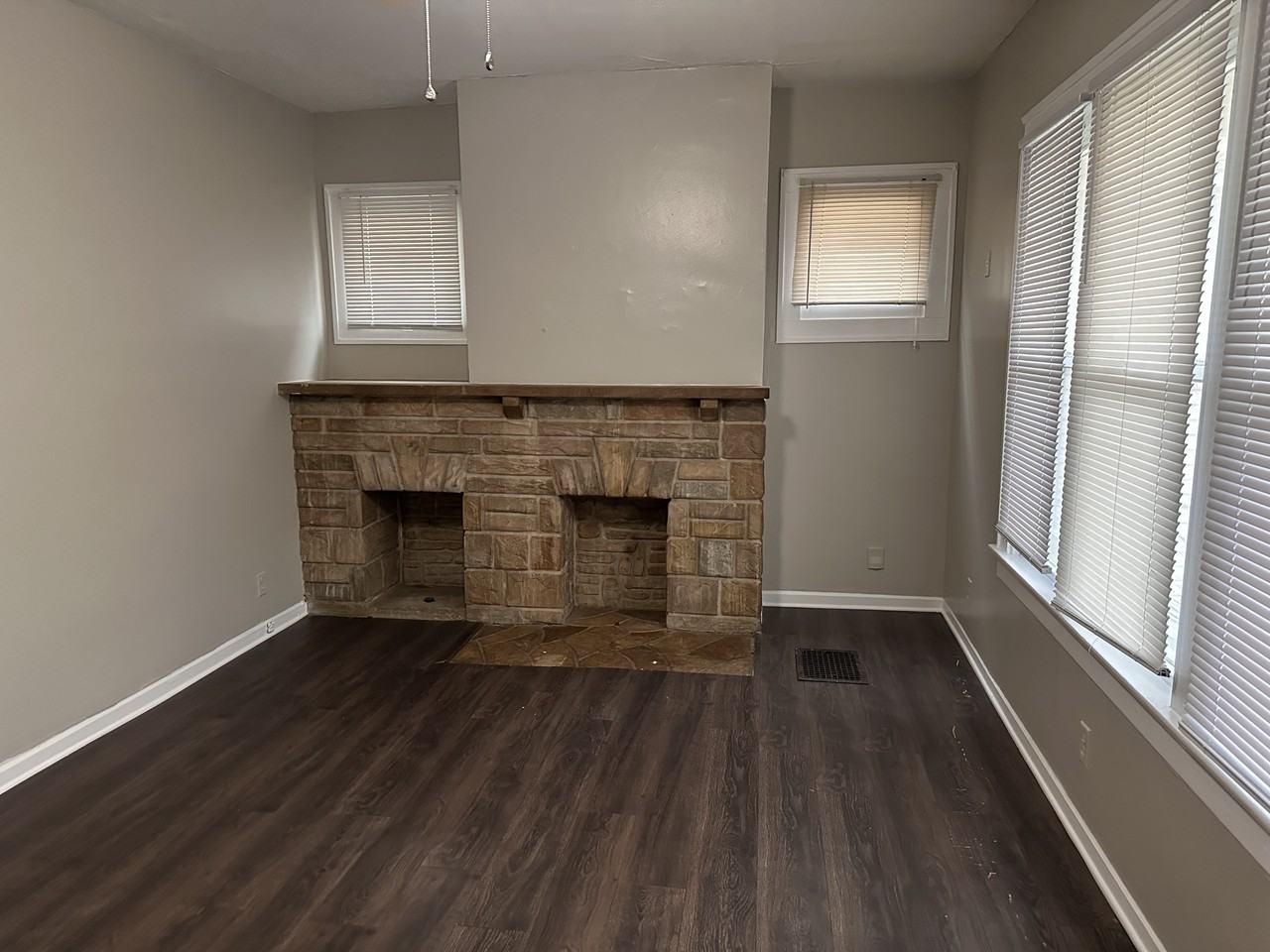 2067 Sullivant Ave #2067 - Photo 7 of 12