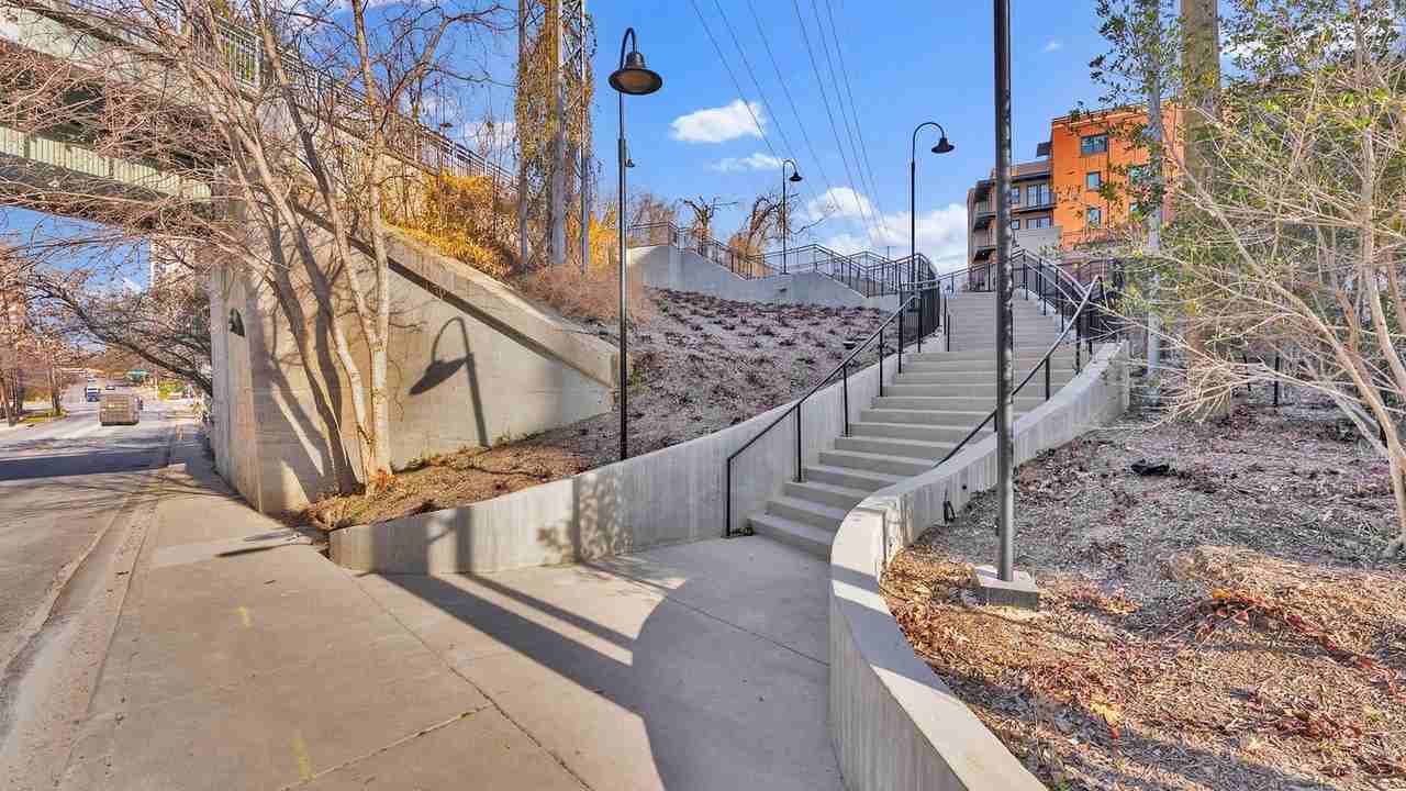 101 Bowen Street - Photo 7 of 146