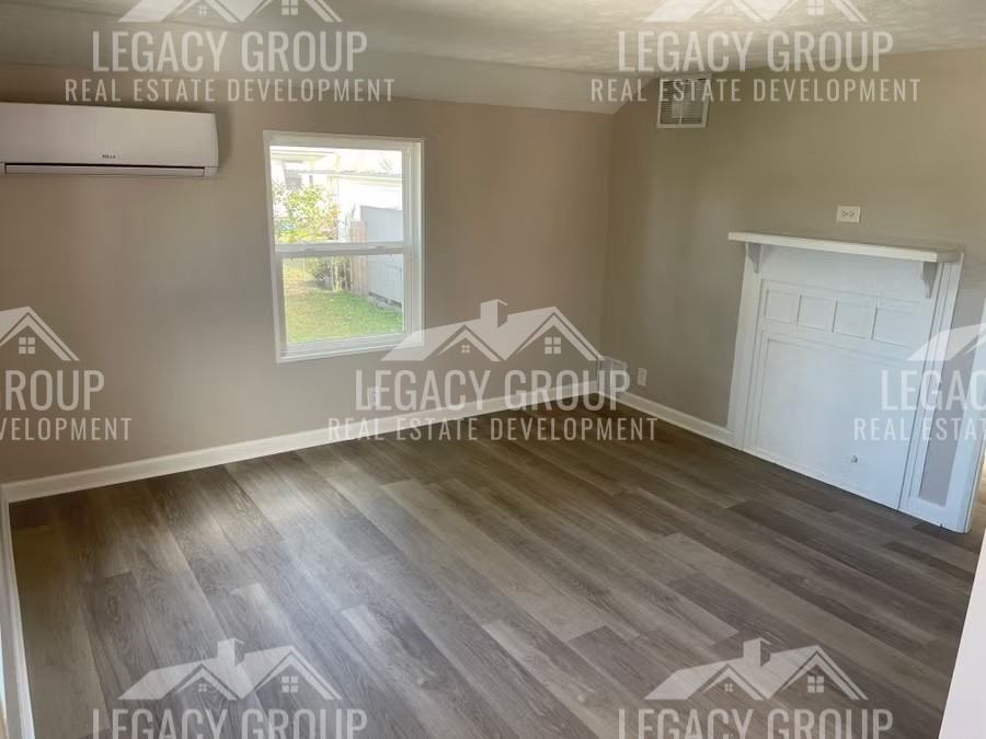 2216 Mount Vernon Ave - Photo 6 of 12