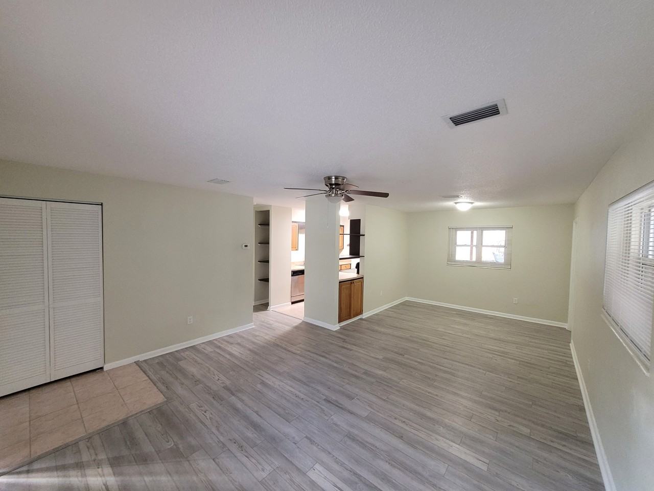 1151 Nw Ashley St - Photo 3 of 9