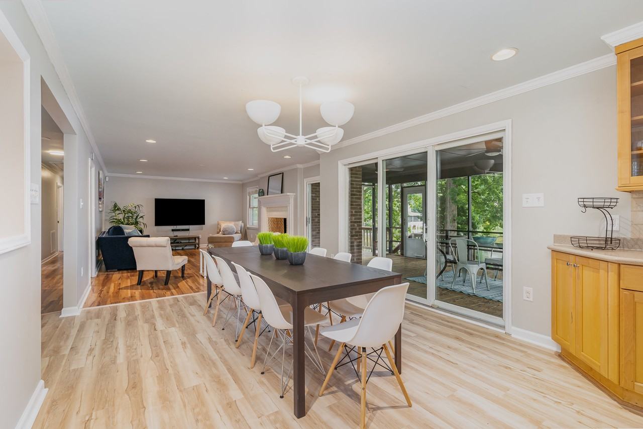 21534 Lake Point Ln - Photo 2 of 26