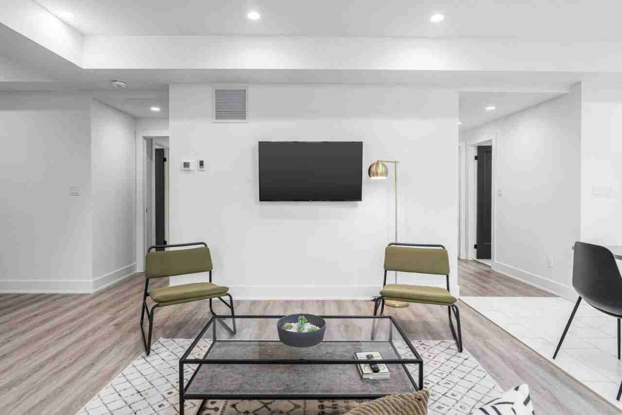 585 Queens Ave #1388886P - Photo 7 of 40