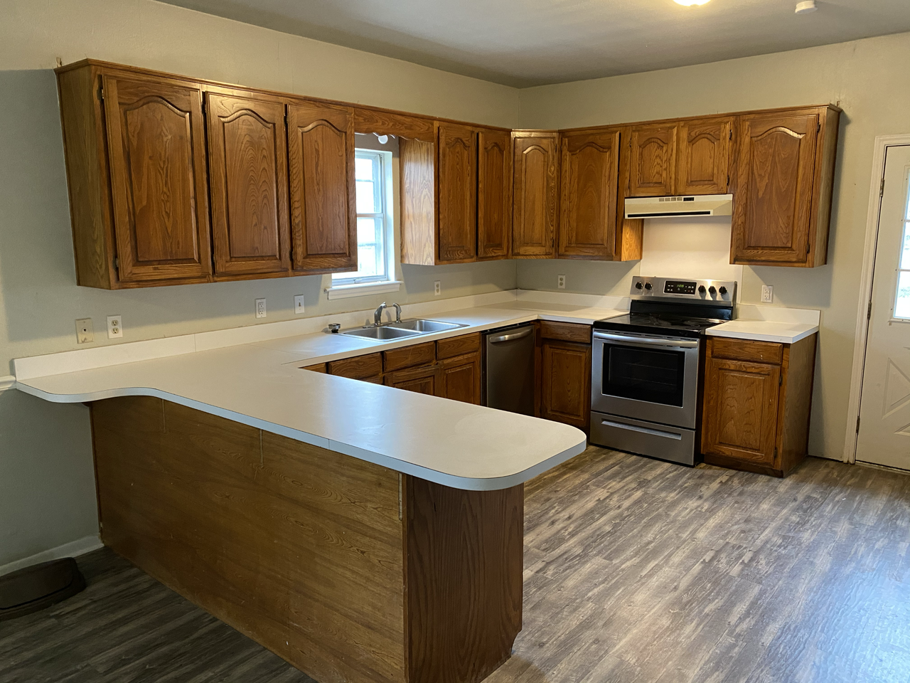 211 N Avenue T - Photo 7 of 12