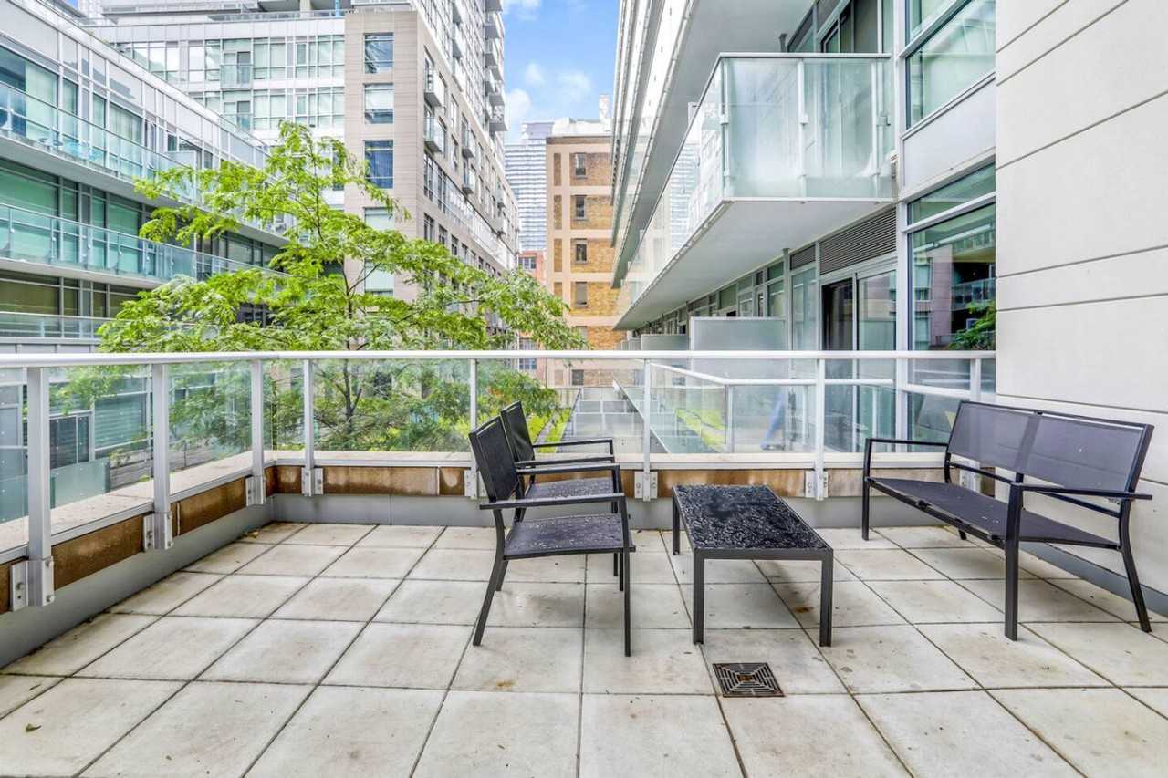 199 Richmond St W #1471506P - Photo 4 of 30