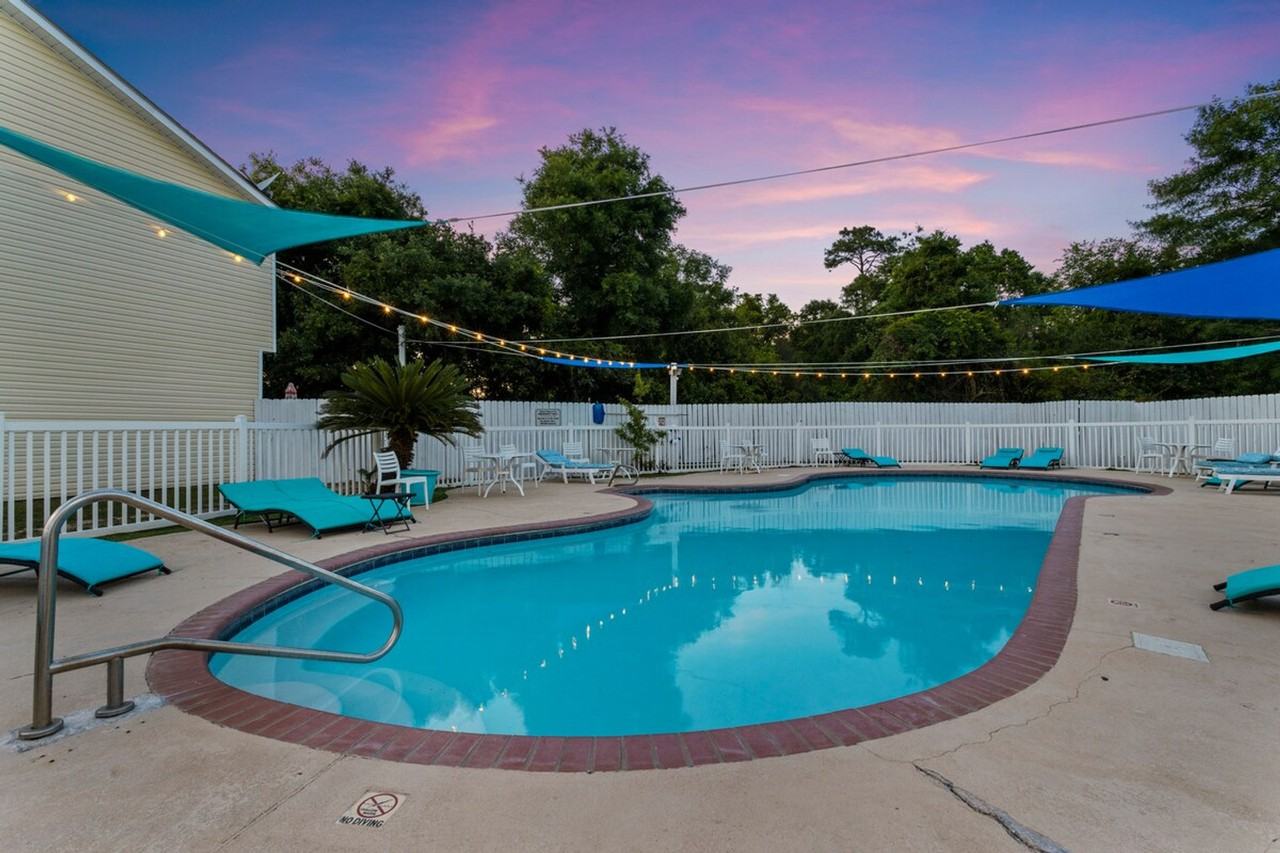 241 Cowan Rd #1473636P - Photo 6 of 31