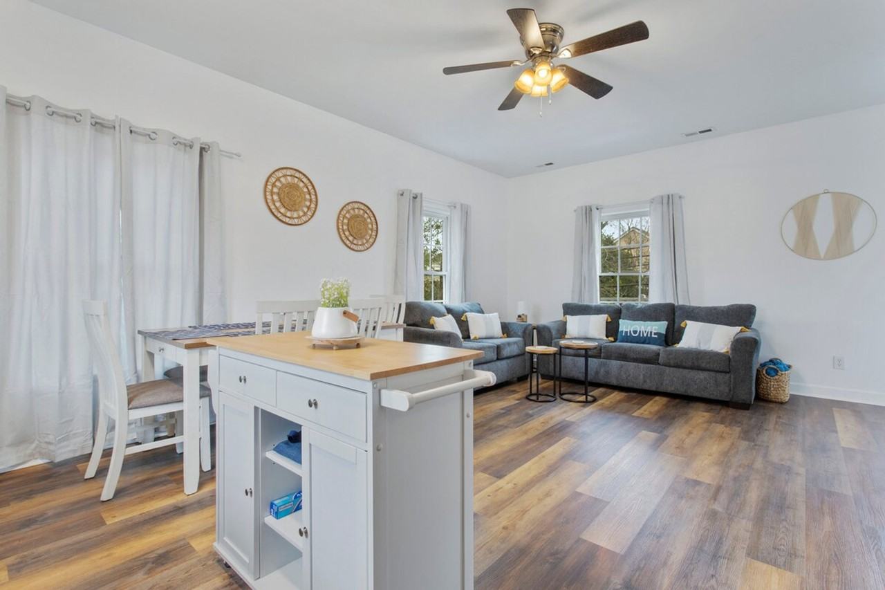 343 Henderson Ave #1473617P - Photo 3 of 19