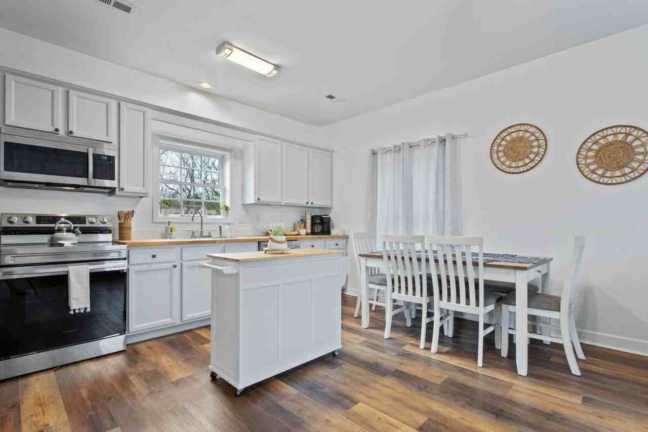 343 Henderson Ave #1473617P - Photo 6 of 19