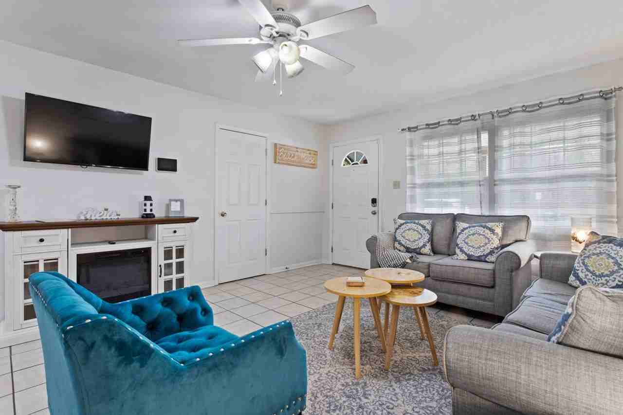 805 Lewis Ave #1473629P - Photo 6 of 25