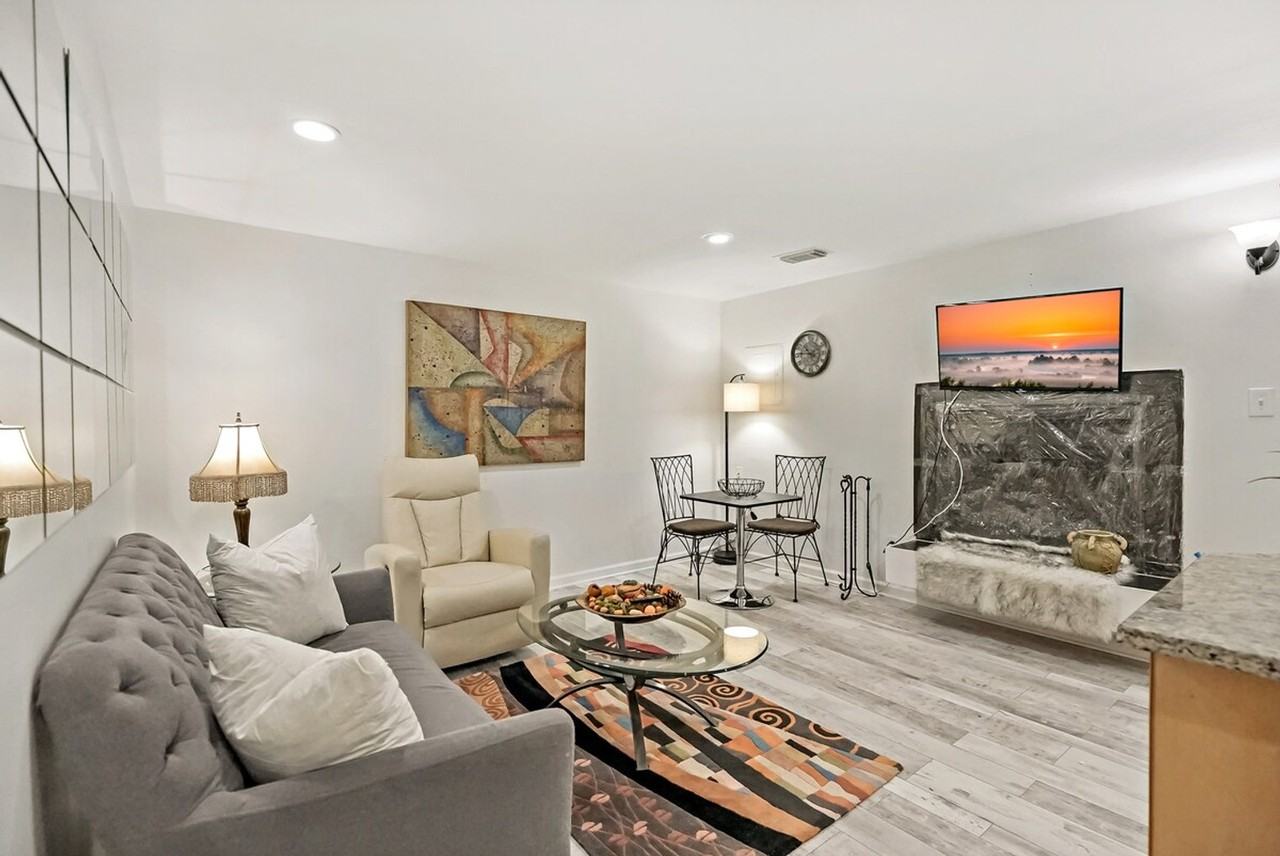 11850 Sunrise Valley Dr #1473429P - Photo 3 of 38