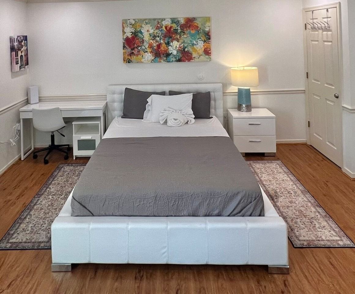 11874 Sunrise Valley Dr #1473427P - Photo 6 of 28