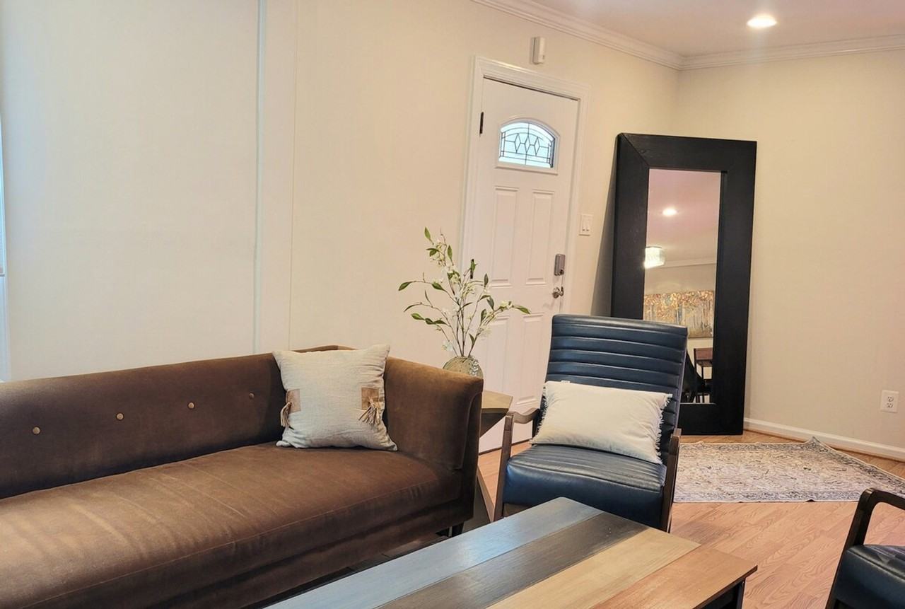 2028 Pimmit Dr #1473419P - Photo 2 of 38