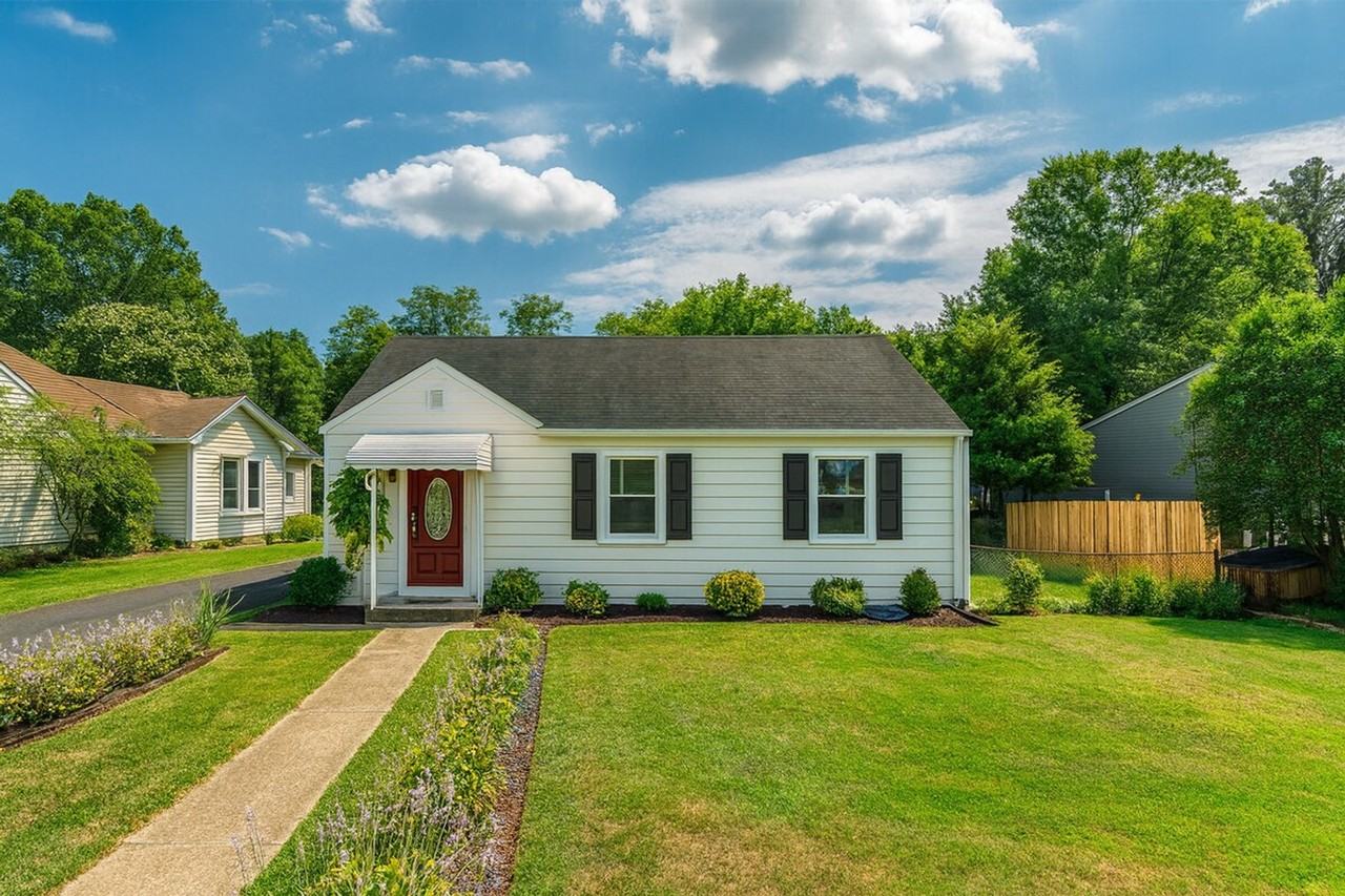 2028 Pimmit Dr #1473419P - Photo 7 of 38