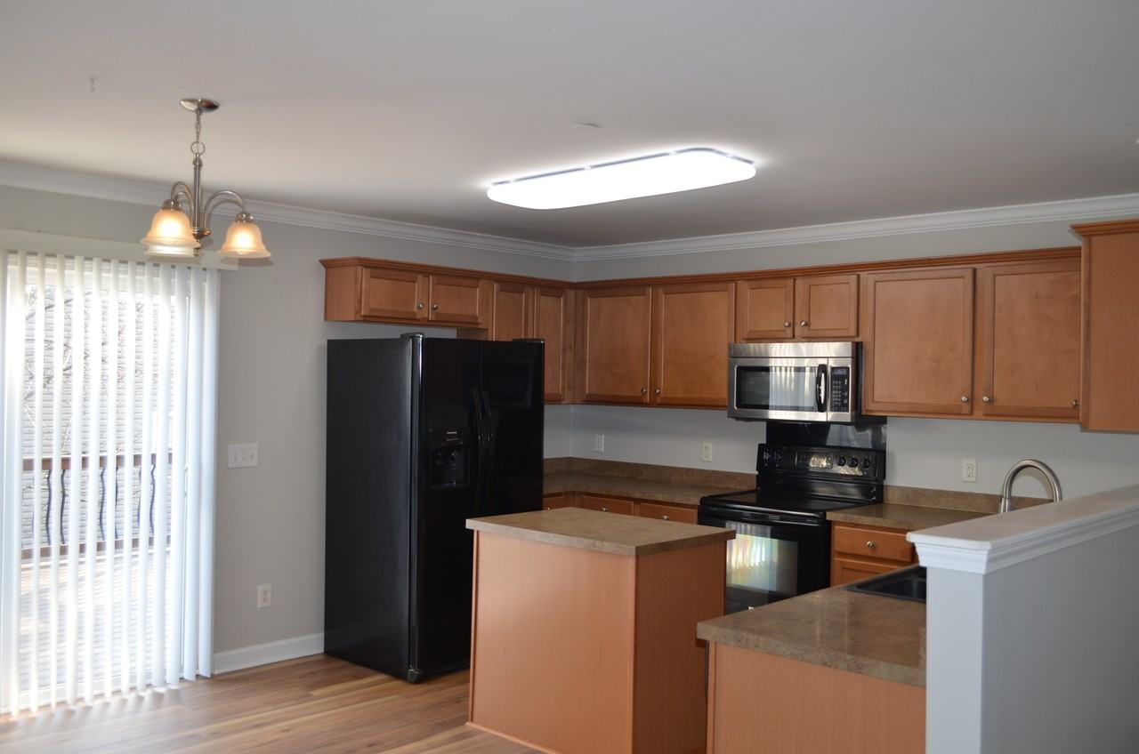 1401 Peppermint Ln - Photo 7 of 41