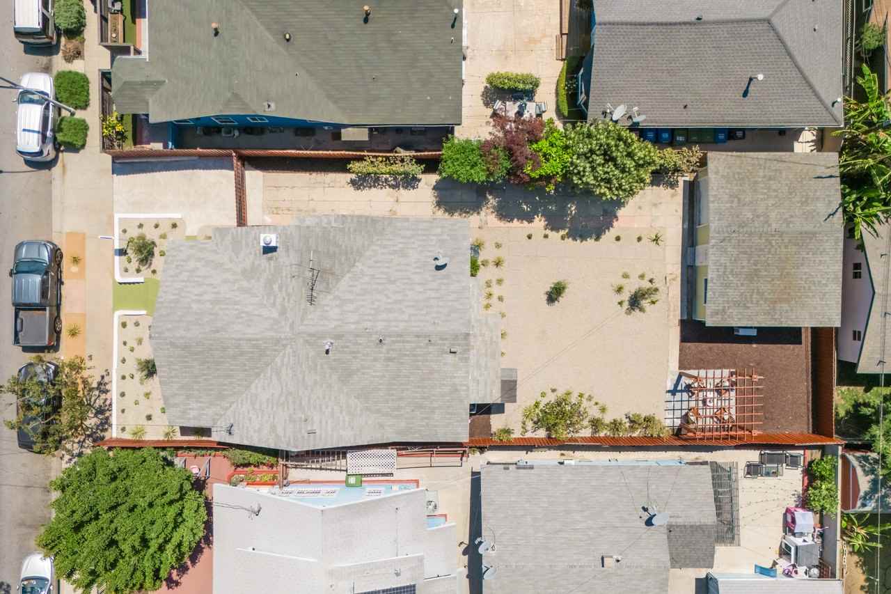 407 N Benton Way - Photo 3 of 25