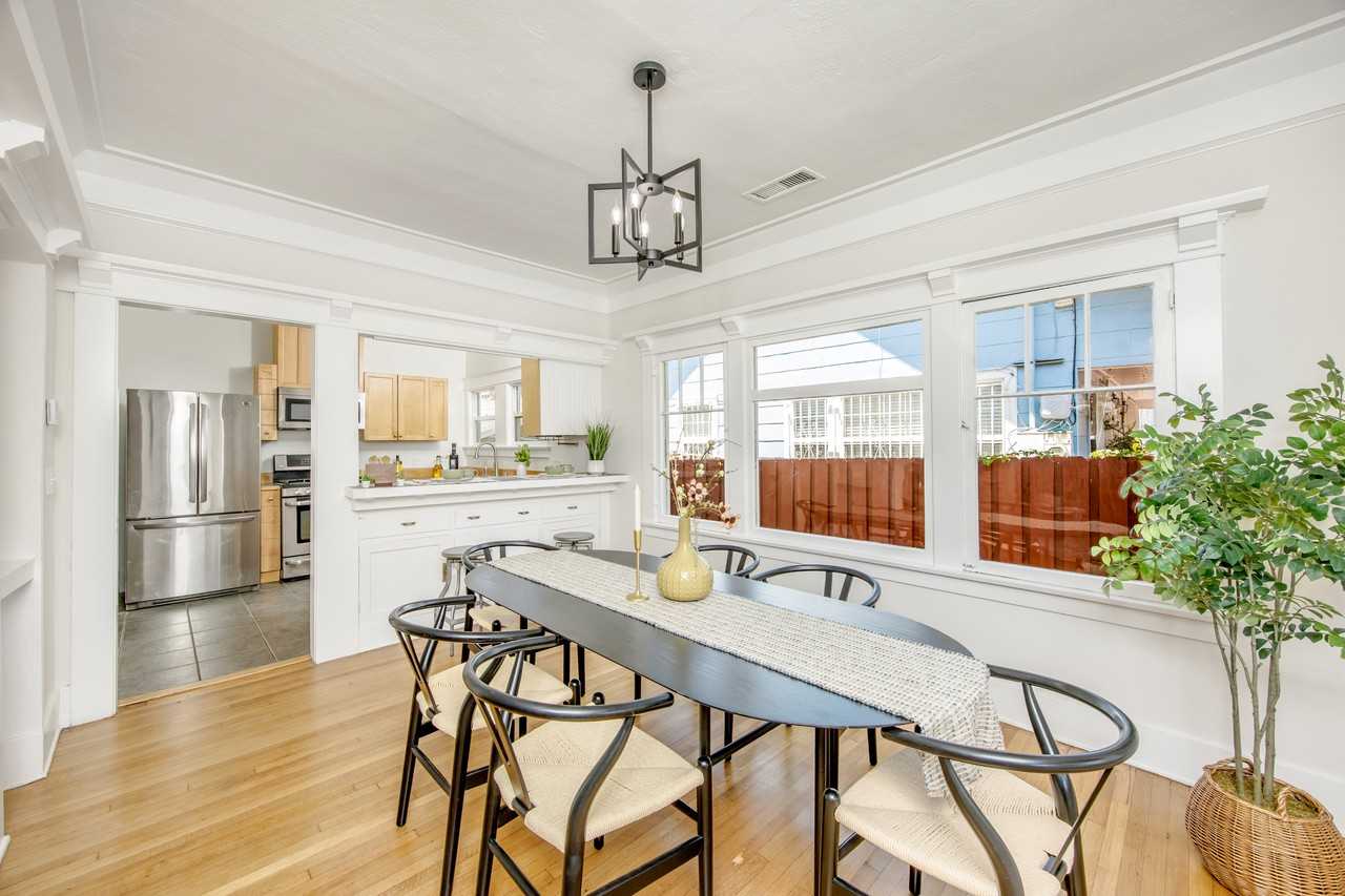 407 N Benton Way - Photo 7 of 25