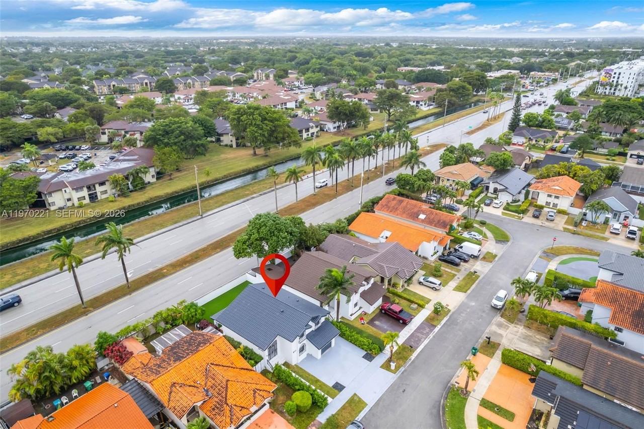 9940 Sw 136th Ct - Photo 2 of 15