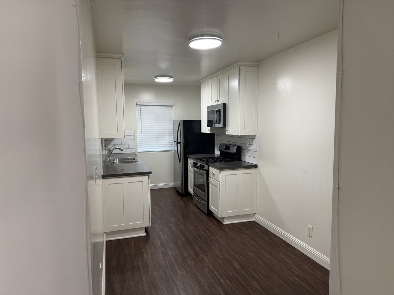 11168 Camarillo St #2