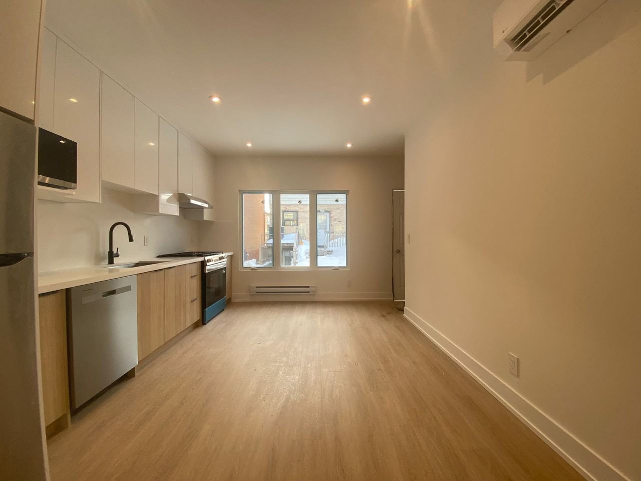 8 Hatherley Road #3 - Photo 6 of 11