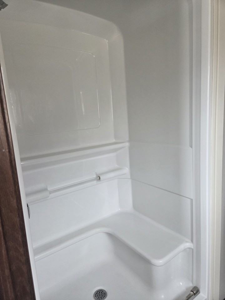 137 Red Moon Road - Photo 4 of 11