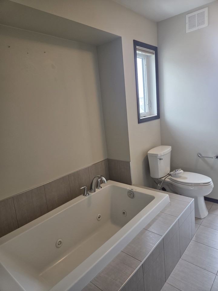 137 Red Moon Road - Photo 5 of 11