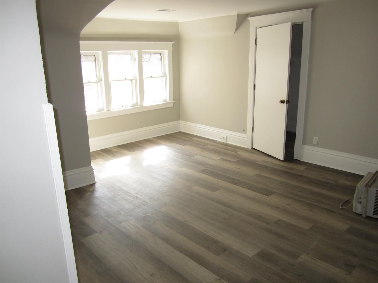 119 Tennyson Ct #3 - Photo 3 of 11