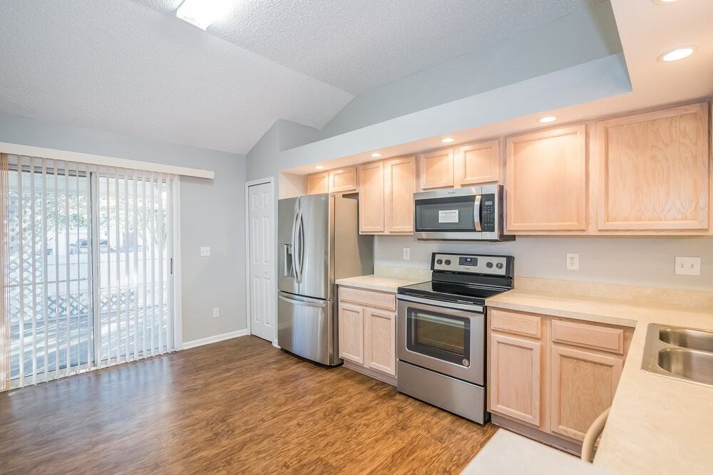 10439 Brookwood Bluff Rd S - Photo 5 of 15