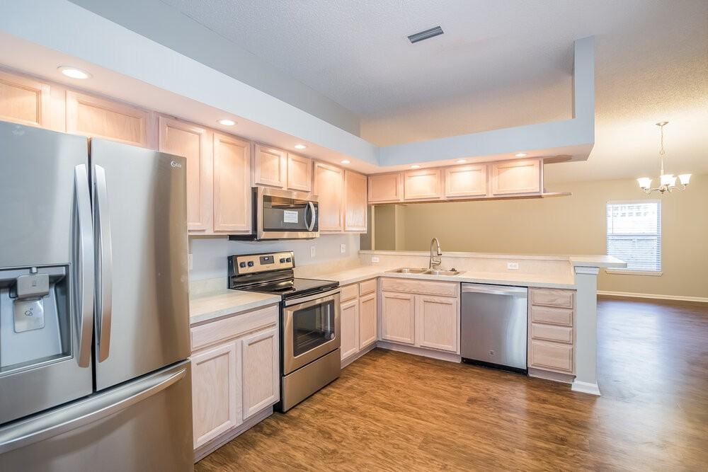 10439 Brookwood Bluff Rd S - Photo 6 of 15