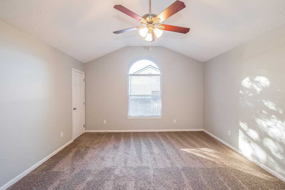 10439 Brookwood Bluff Rd S - Photo 7 of 15