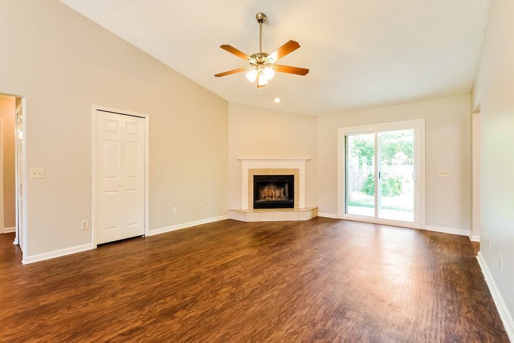 2891 Sandy Beach Ln - Photo 4 of 16