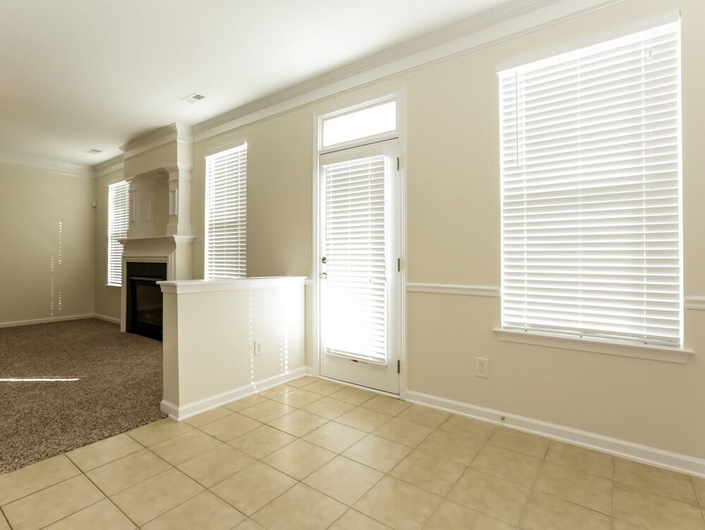 6908 Sequoia Hills Dr - Photo 4 of 20